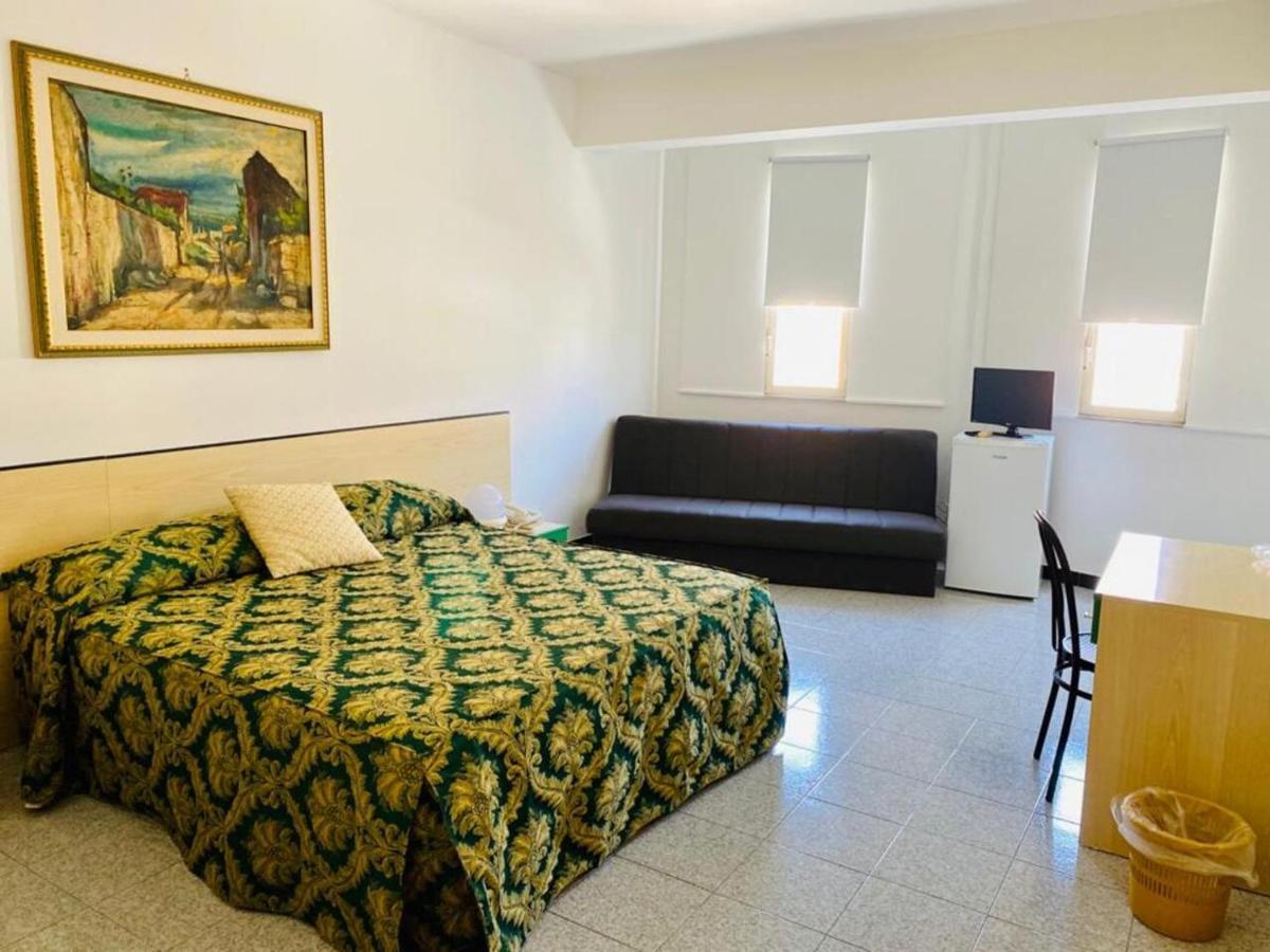 Franco Il Conte Hotel Bagheria Kültér fotó